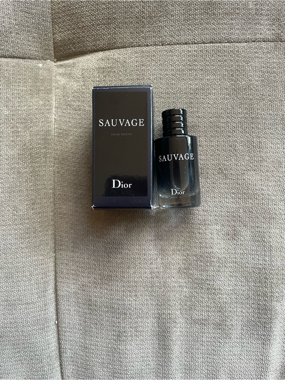 Dior Sauvage Mini Bottle and Box - Black